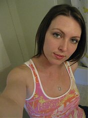 Seductive mature ex girlfriend goes for a selfie and takes pictures of her sexy naked body